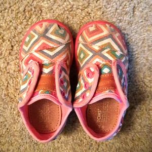 Girls Toms Shoes
